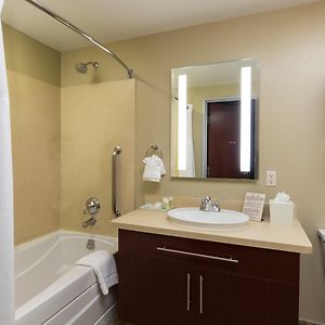 Studio Suite Two Queen Beds